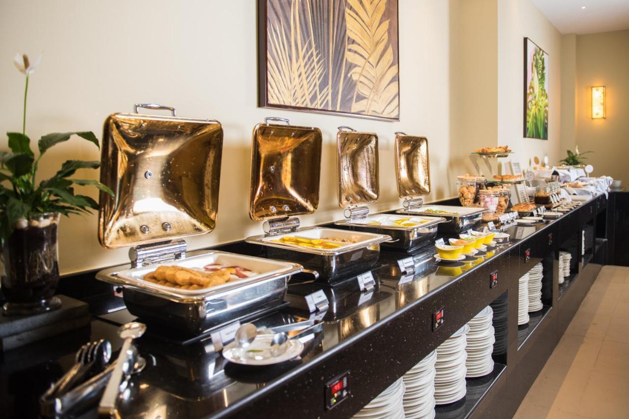 Centara Muscat Hotel Oman Eksteriør billede