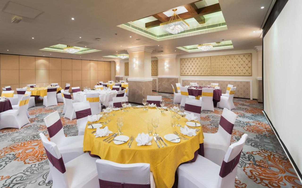 Centara Muscat Hotel Oman Eksteriør billede