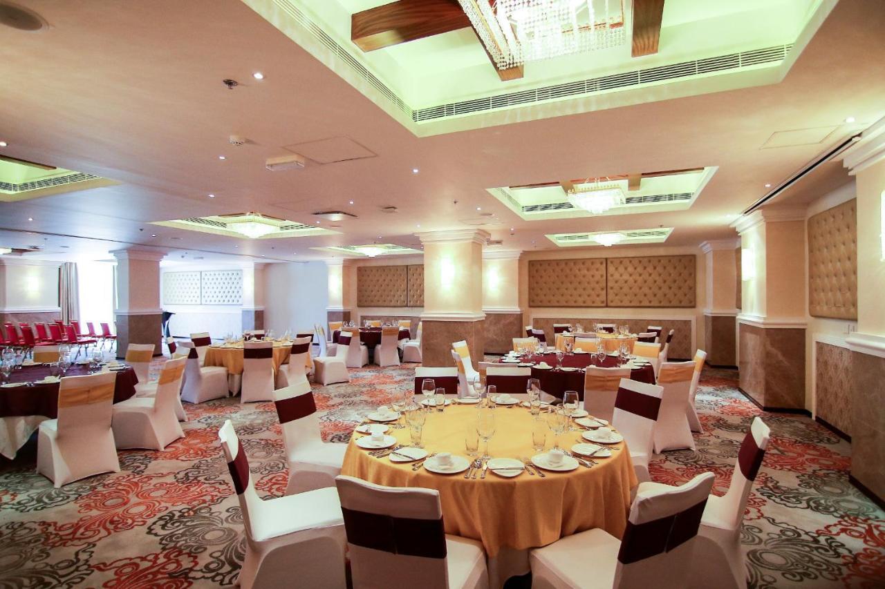 Centara Muscat Hotel Oman Eksteriør billede